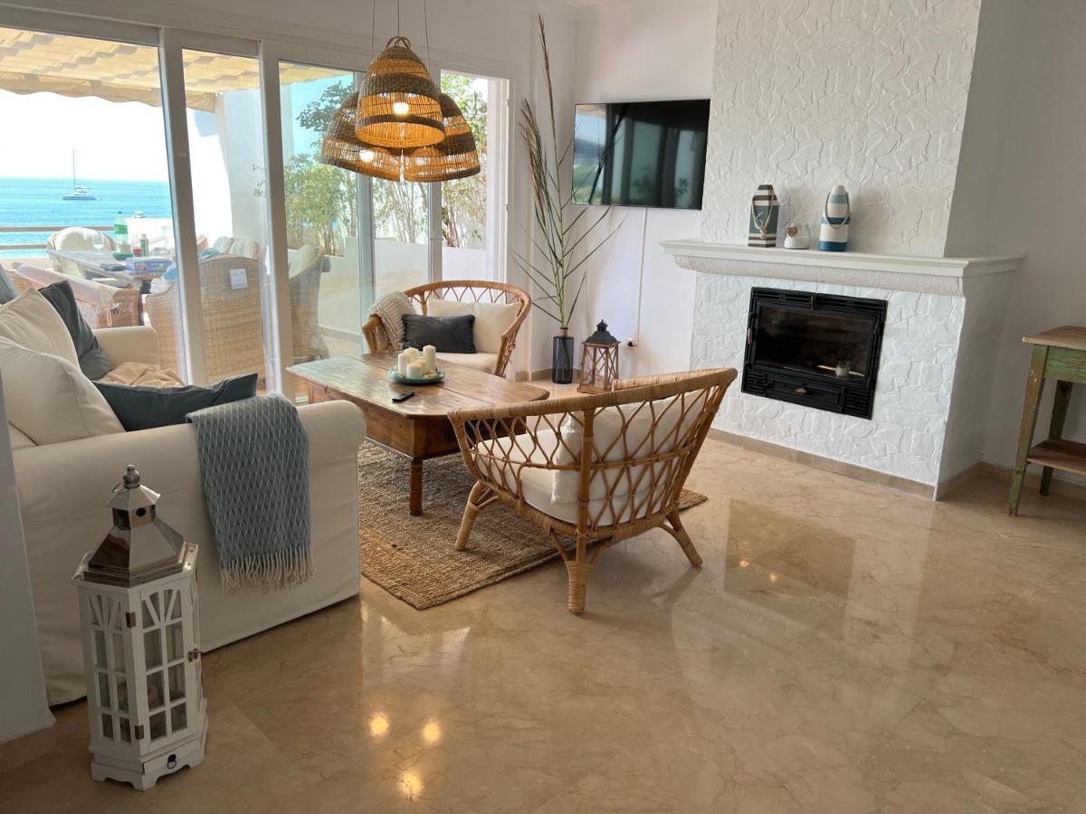 Playa Cristo Amazing Beach Terrace Appartment Estepona Exterior photo