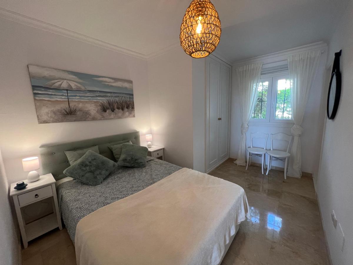 Playa Cristo Amazing Beach Terrace Appartment Estepona Exterior photo